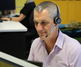 Man in contact centre